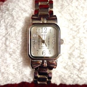 Fashion watch silver